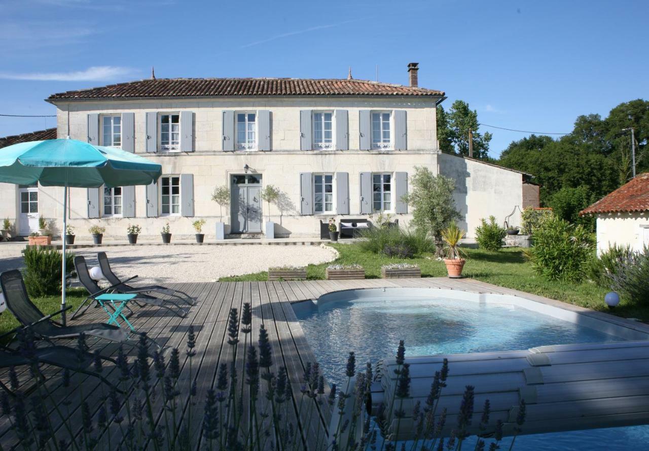 Bed and Breakfast Au Coeur des Vignes à Archiac Extérieur photo